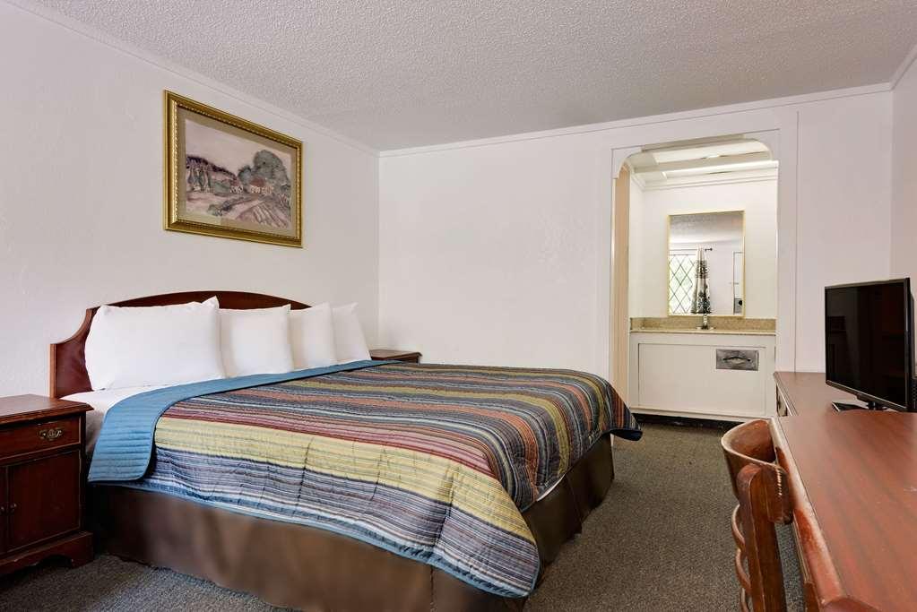 Knights Inn Cleveland/Macedonia Rom bilde